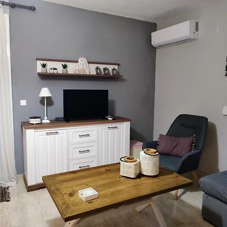Kerasies Apartment *