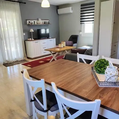 Apartment Kerasies Kariani