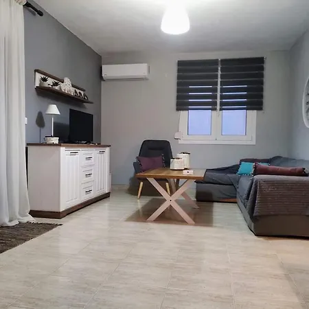 Apartamento Kerasies *